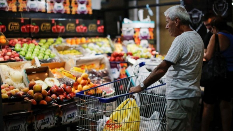 Desafío familiar: verduras y frutas más baratas y carnes por las nubes